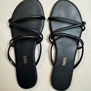 TKEES Black Minimalist Sandals Sleek Design NWOT